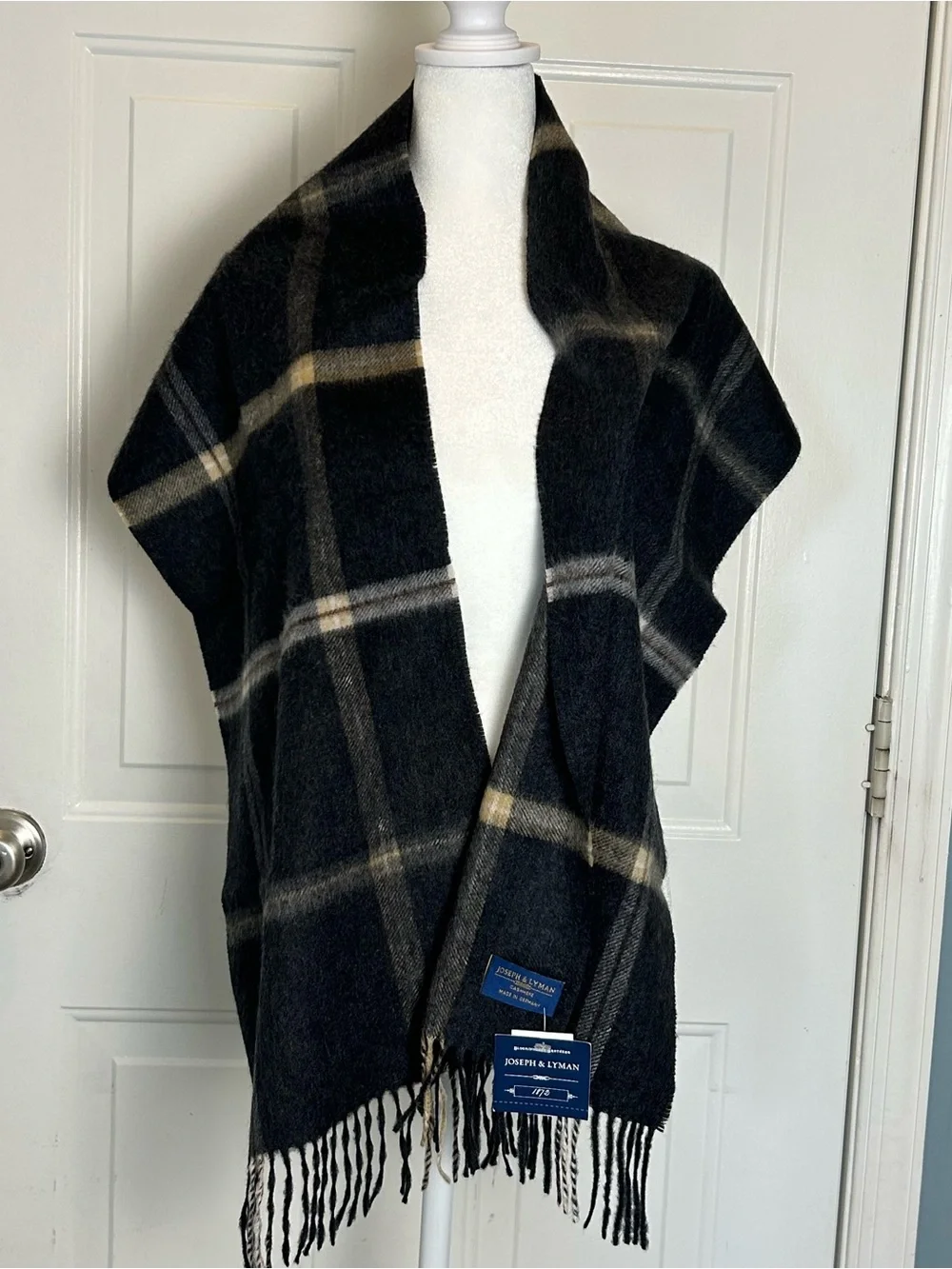 Joseph & Lyman Mens 100% Cashmere Scarf Dark Gray Plaid Made in Germany NWT